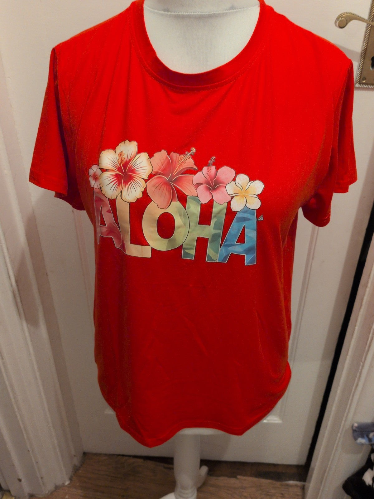 Ladies Large Red Aloha Short Sleeve T-shirt