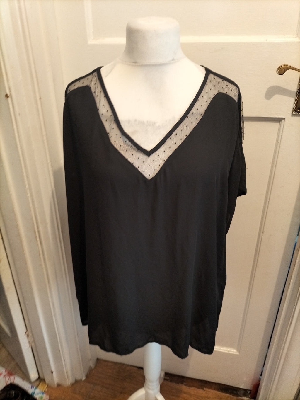 Shein 3XL Black Short Sleeve Lightweight Blouse Mesh Neck Hem