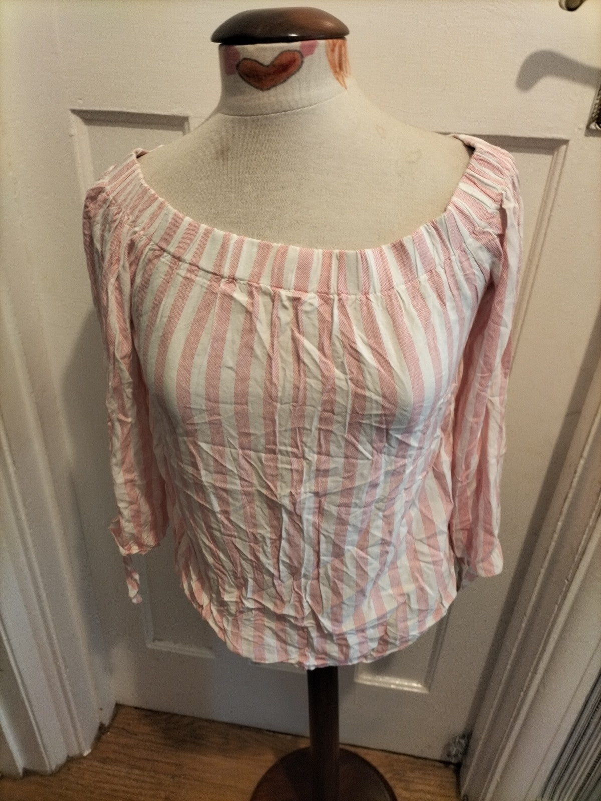 Ladies Papaya Size 10 Pink And White Thin Stripes Short Sleeve T-shirt