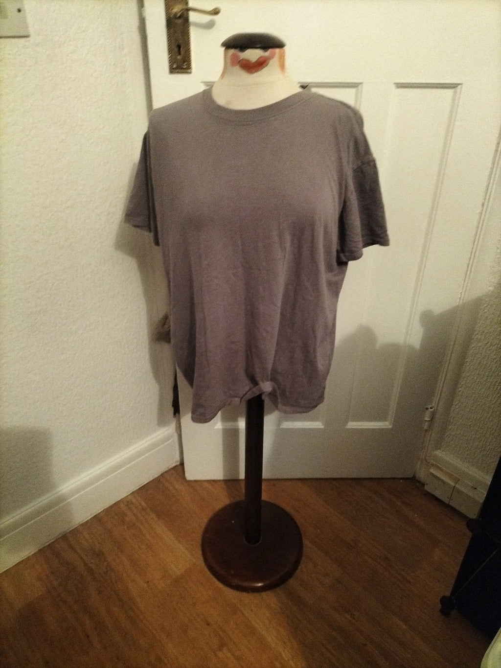 Mens Boohoo Size Medium Greyish Purple Short Sleeved Tee