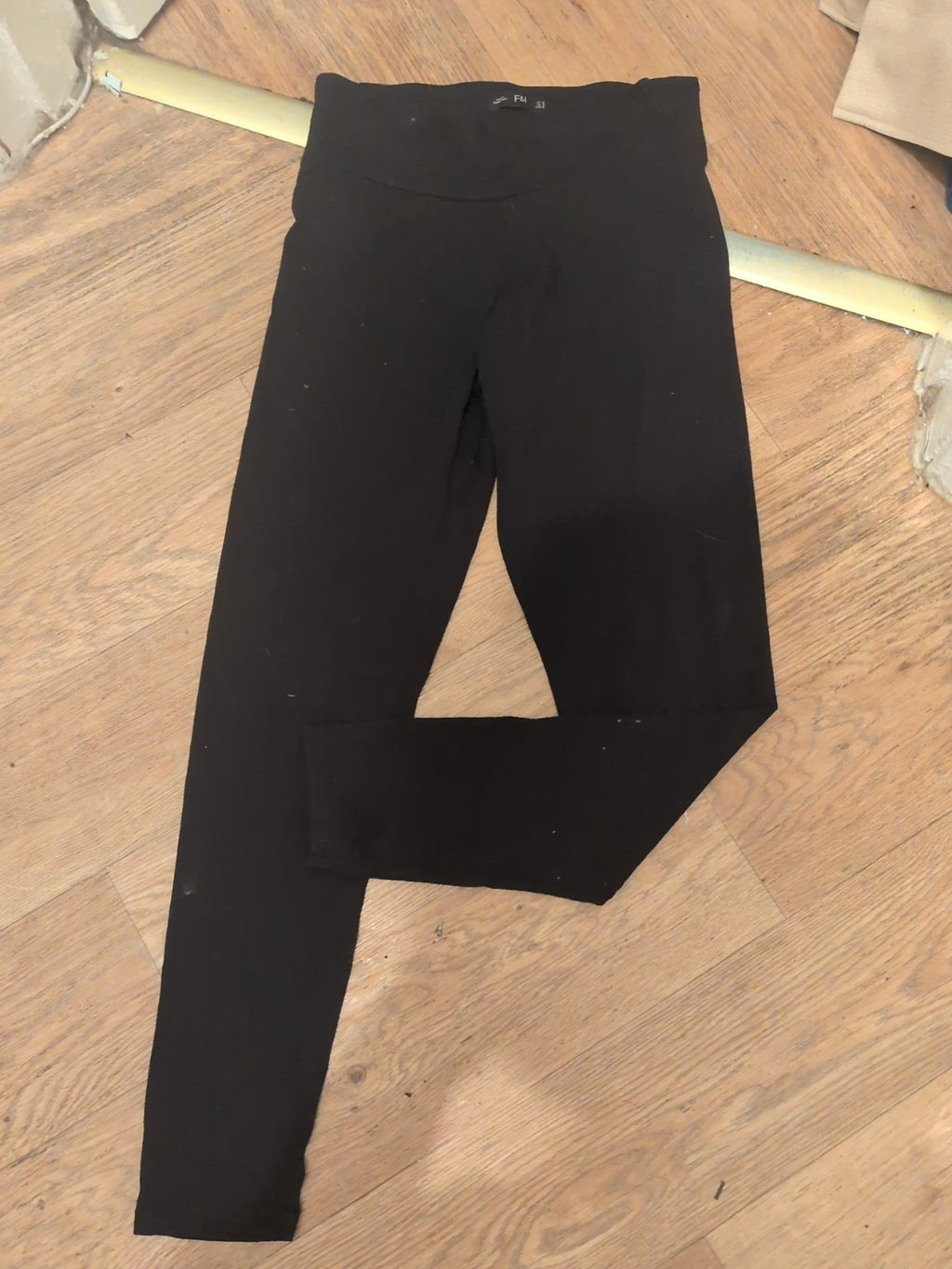 F&F 12 Black Capri Leggings