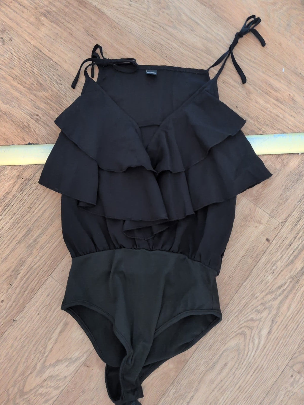 Shein XS Black V Neck Frilly Sleeveless Bodysuit