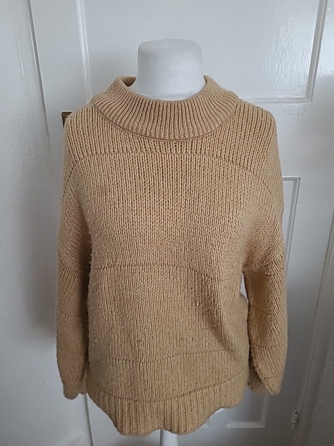 Ladies Asos Size 8 Beige Knit Jumper Bobbling