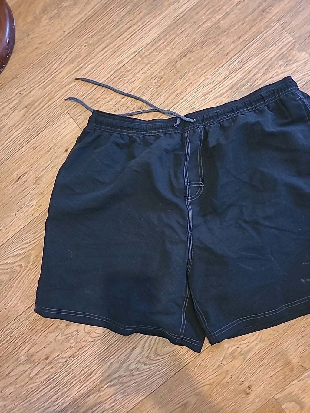 Mens Tu Size XL Black Mesh Lined Elasticated Shorts