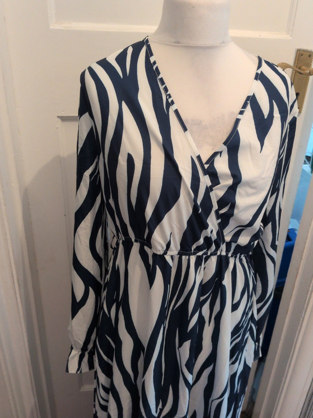 Shein XL Blue And White Long Length Long Sleeve V Neck Dress