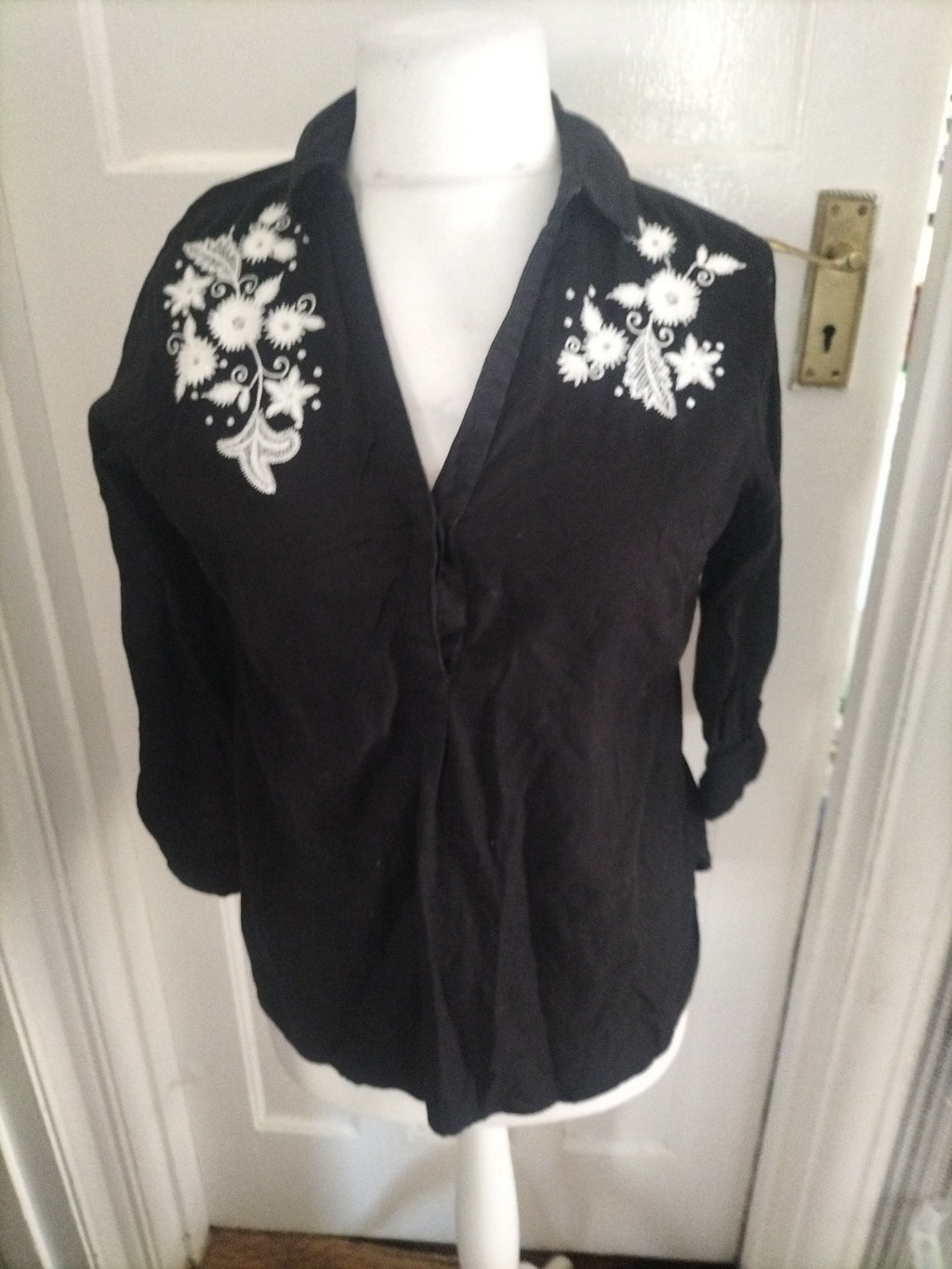 Ladies George Size 10 Black With Floral White Embroidery Collared Blouse