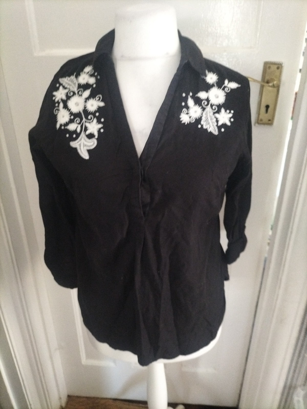 Ladies George Size 10 Black With Floral White Embroidery Collared Blouse