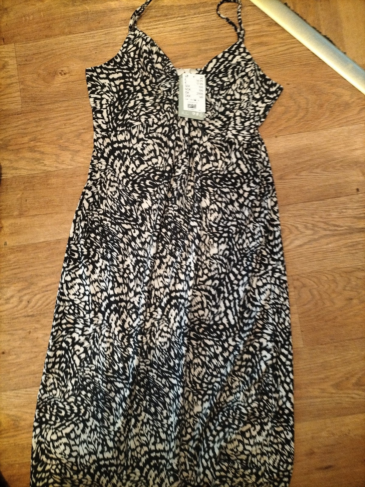 Brand New Ladies H&M Size M Black And Ivory Sleeveless Dress