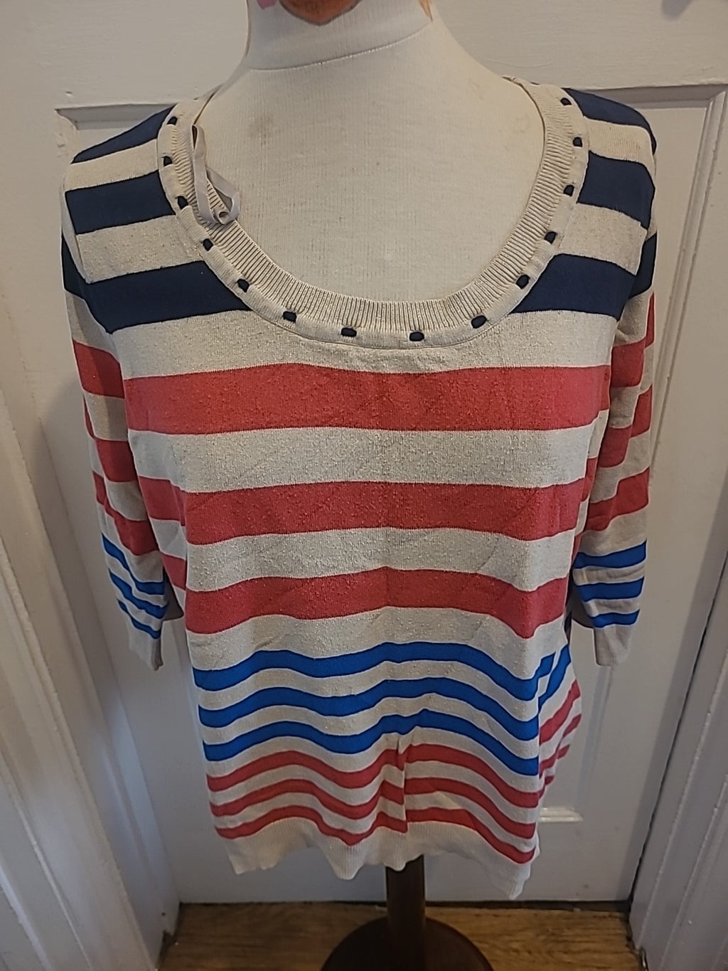 Ladies BM Size Large Beige Red Navy Striped Mid Sleeved Lightweight Jumper