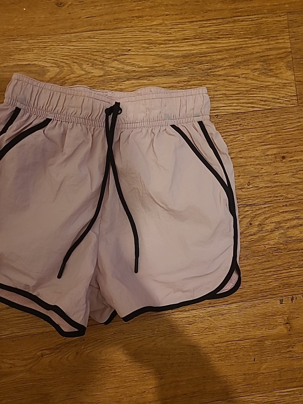 Ladies Primark Size 4 Pink Elasticated Mesh Lined Shorts