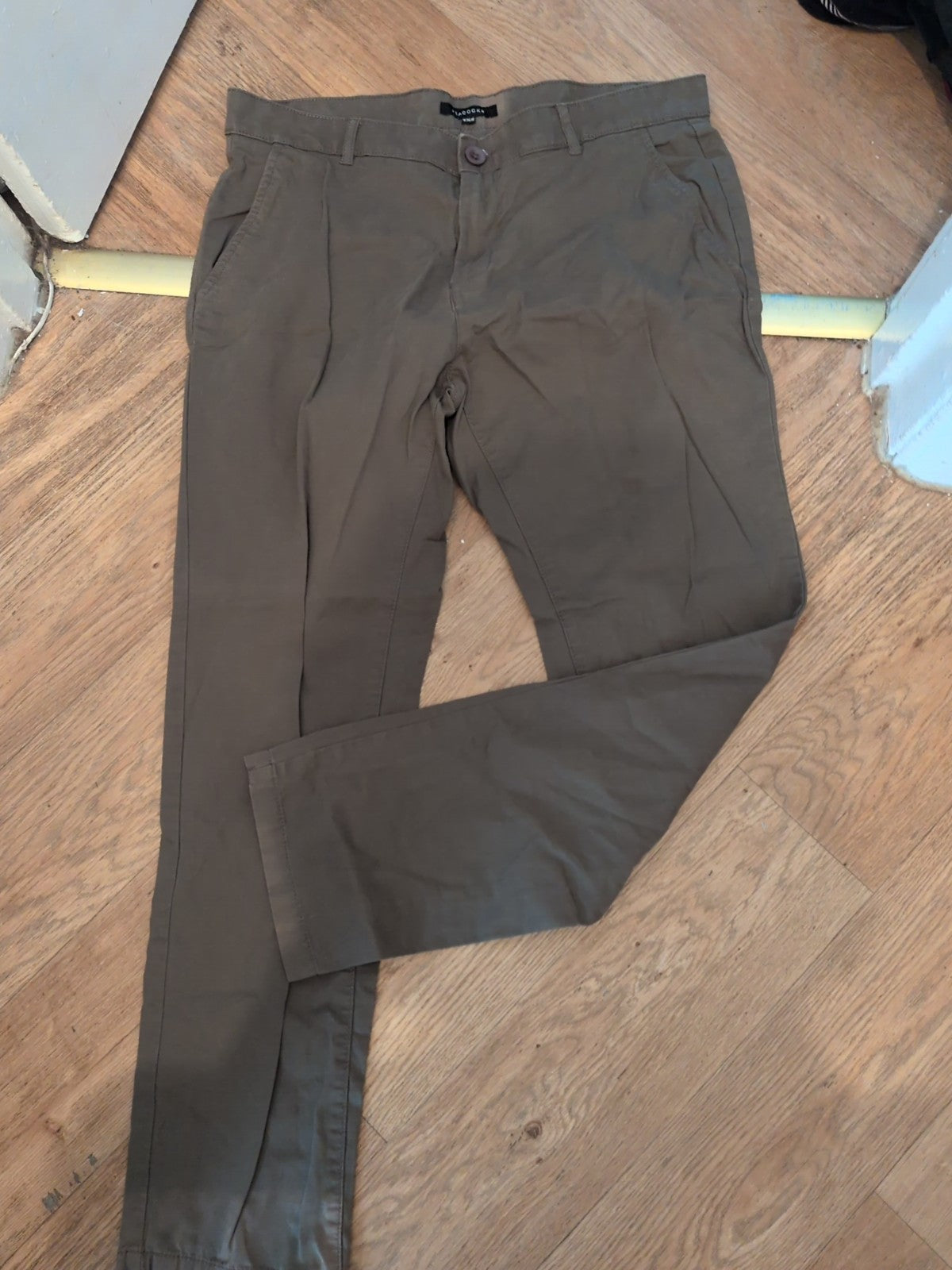 Peacocks 36R Slim Fit Khaki Trousers Chino