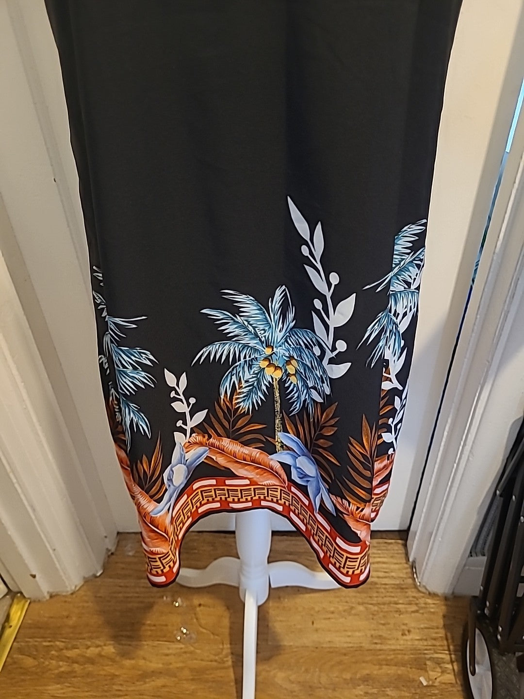Ladies Shein Curve Size 1XL Black Floral V Neck Blouse