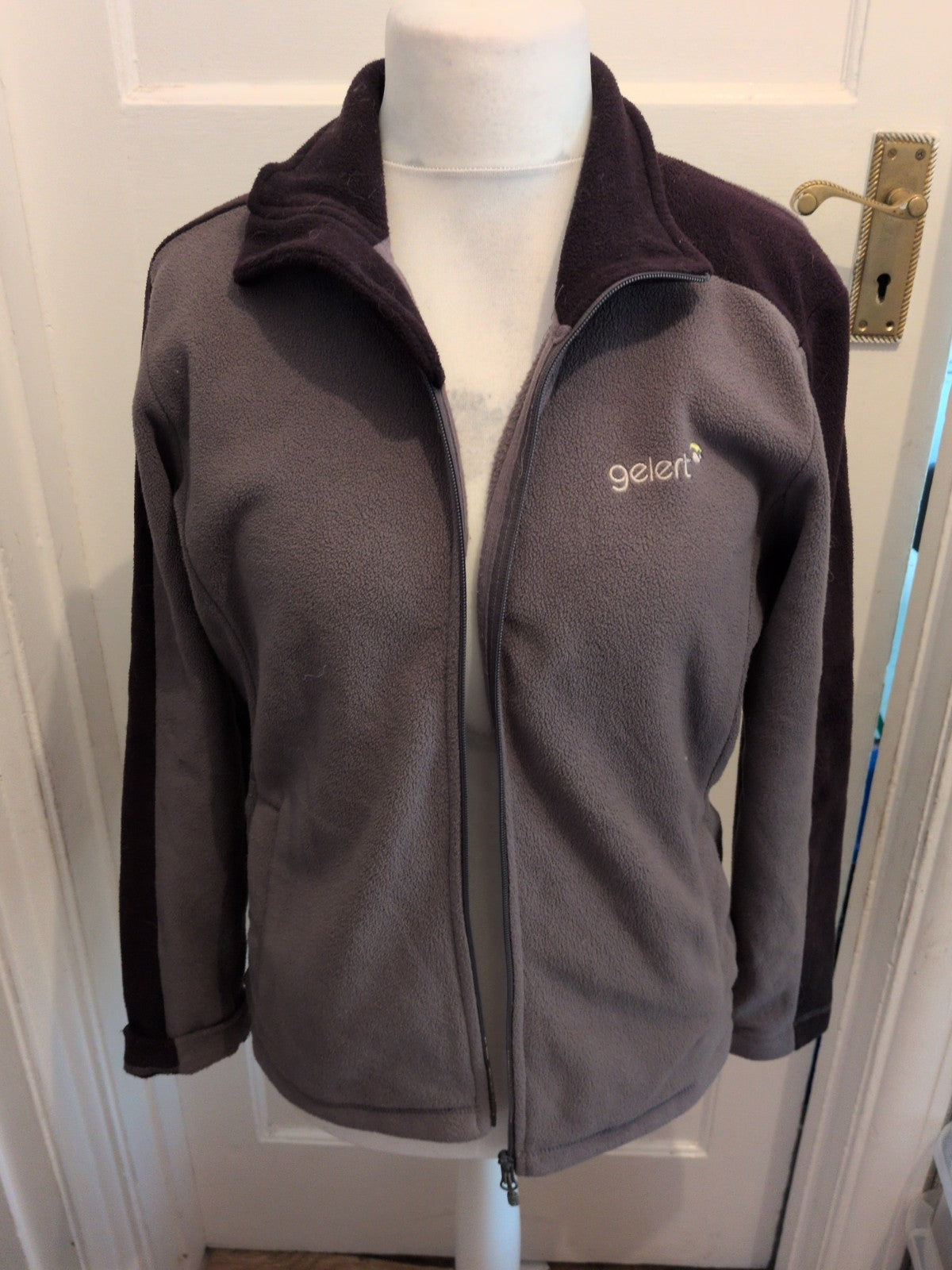 Gelert Medium Grey And Black Full Zip Jumper