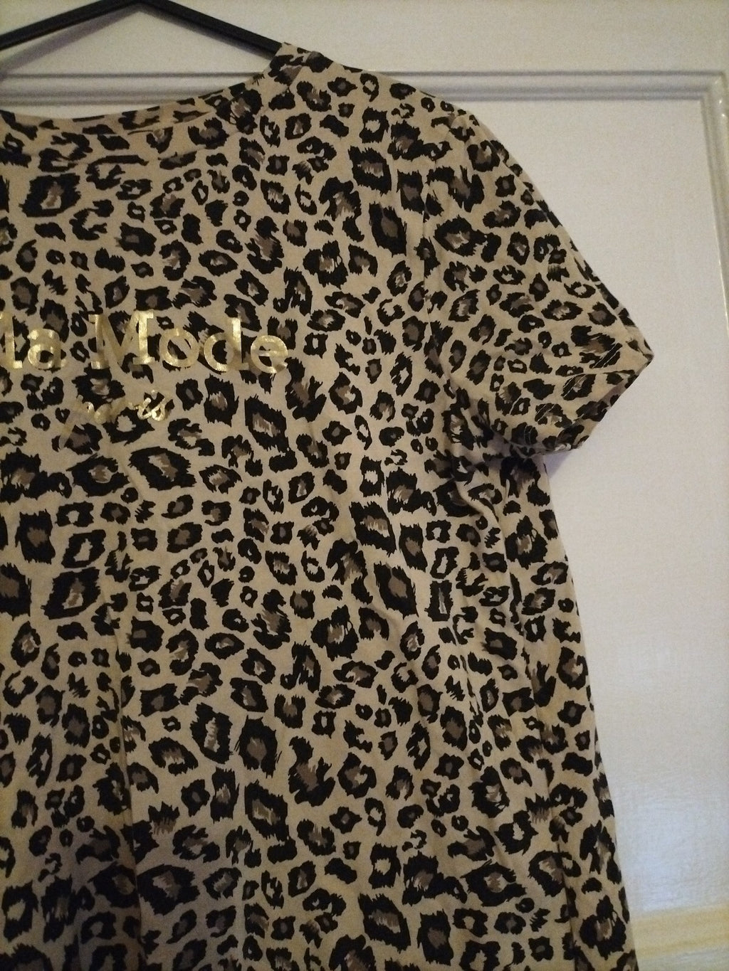 Ladies F+f Size 8 Leopard Print Short Sleeved Blouse