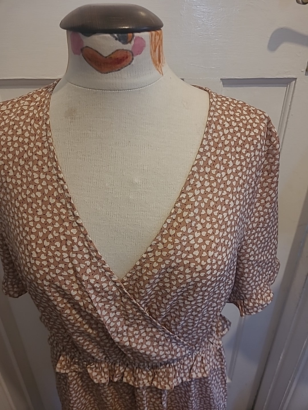 Ladies Shein Size XL Pink White Heart Design Short Sleeved Dress