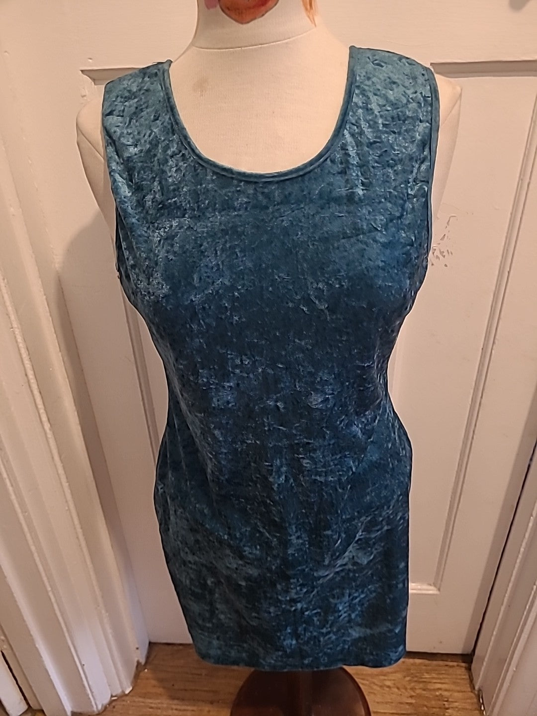 Ladies Eight Till Late Size 14 Green Sleeveless Dress