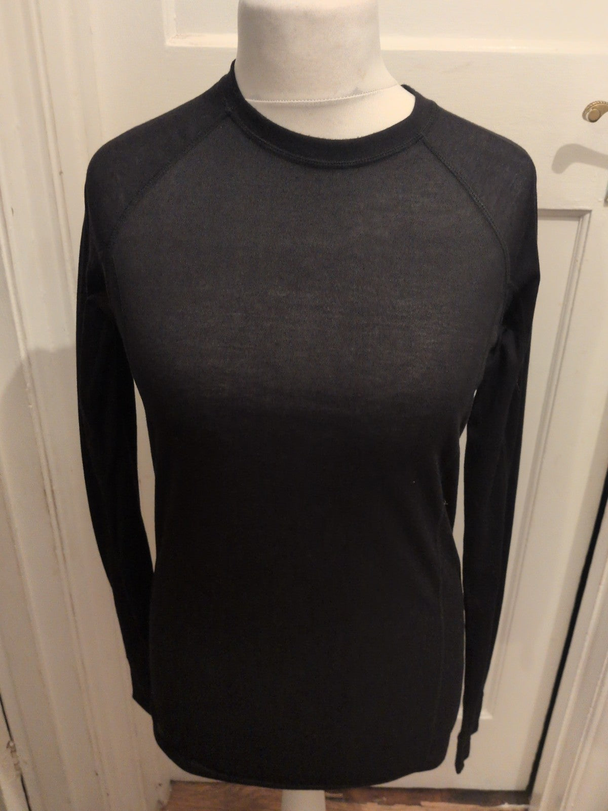 Ladies Size Large Black Plain Long Sleeve T-shirt