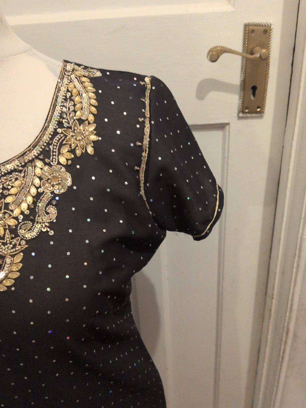 Ladies Size Medium Black With Silver Diamante Sleeveless Dress Midi