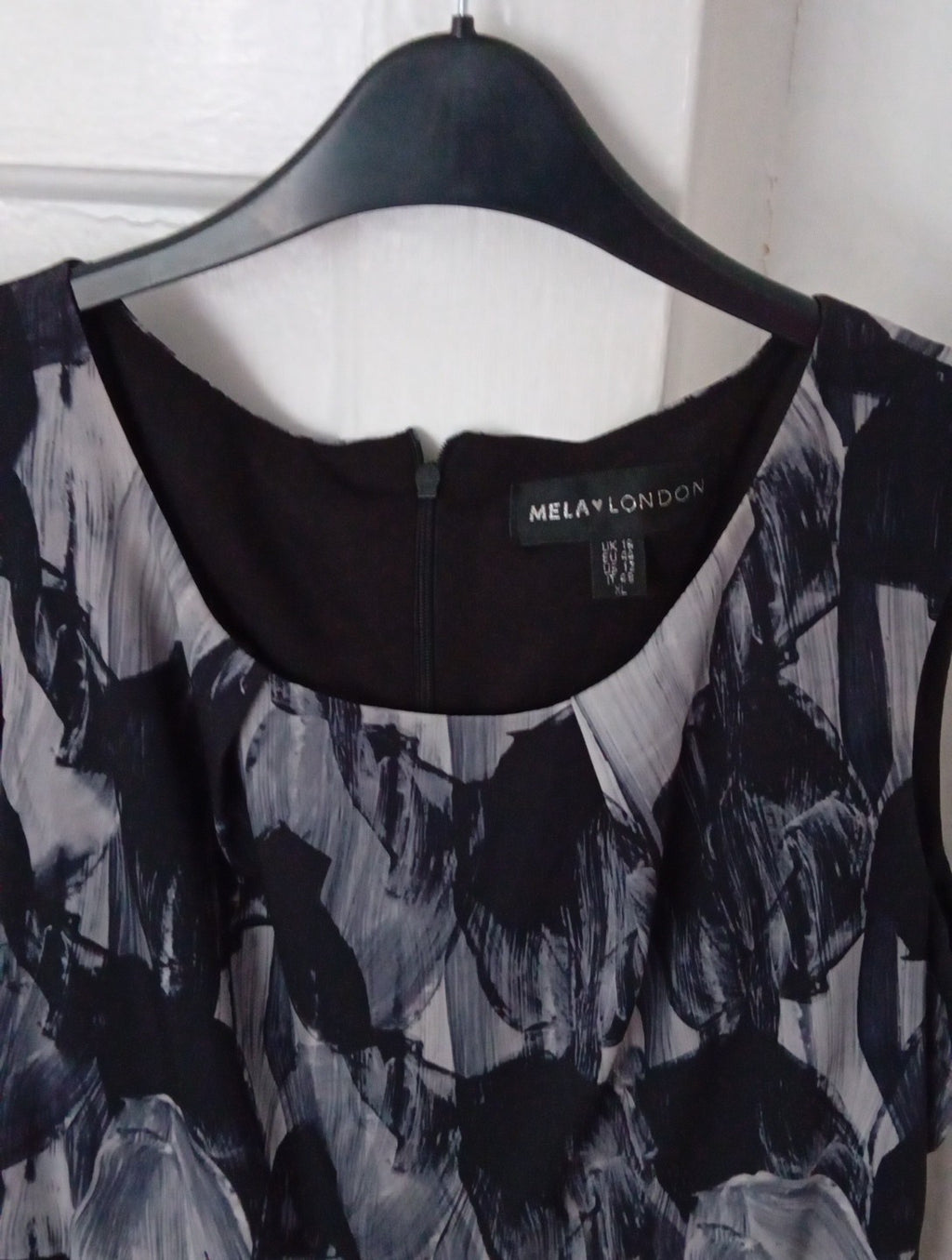 Ladies Dress Size 16 Mela London Grey/ Black Sleeveless