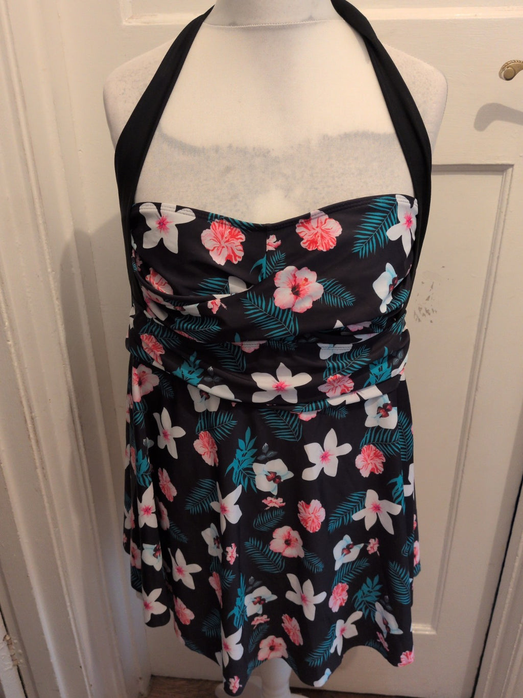 2XL Halter neck Swimwear Top Multicoloured Floral