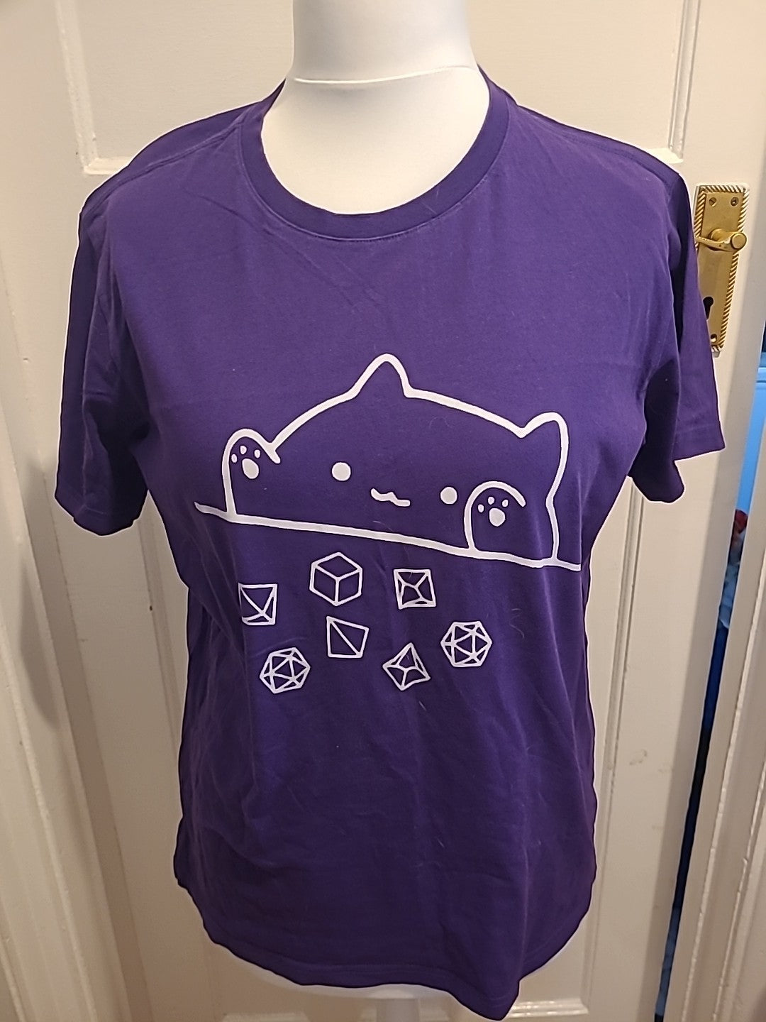 Mens Size Large Purple Printed Short Sleeve Tee