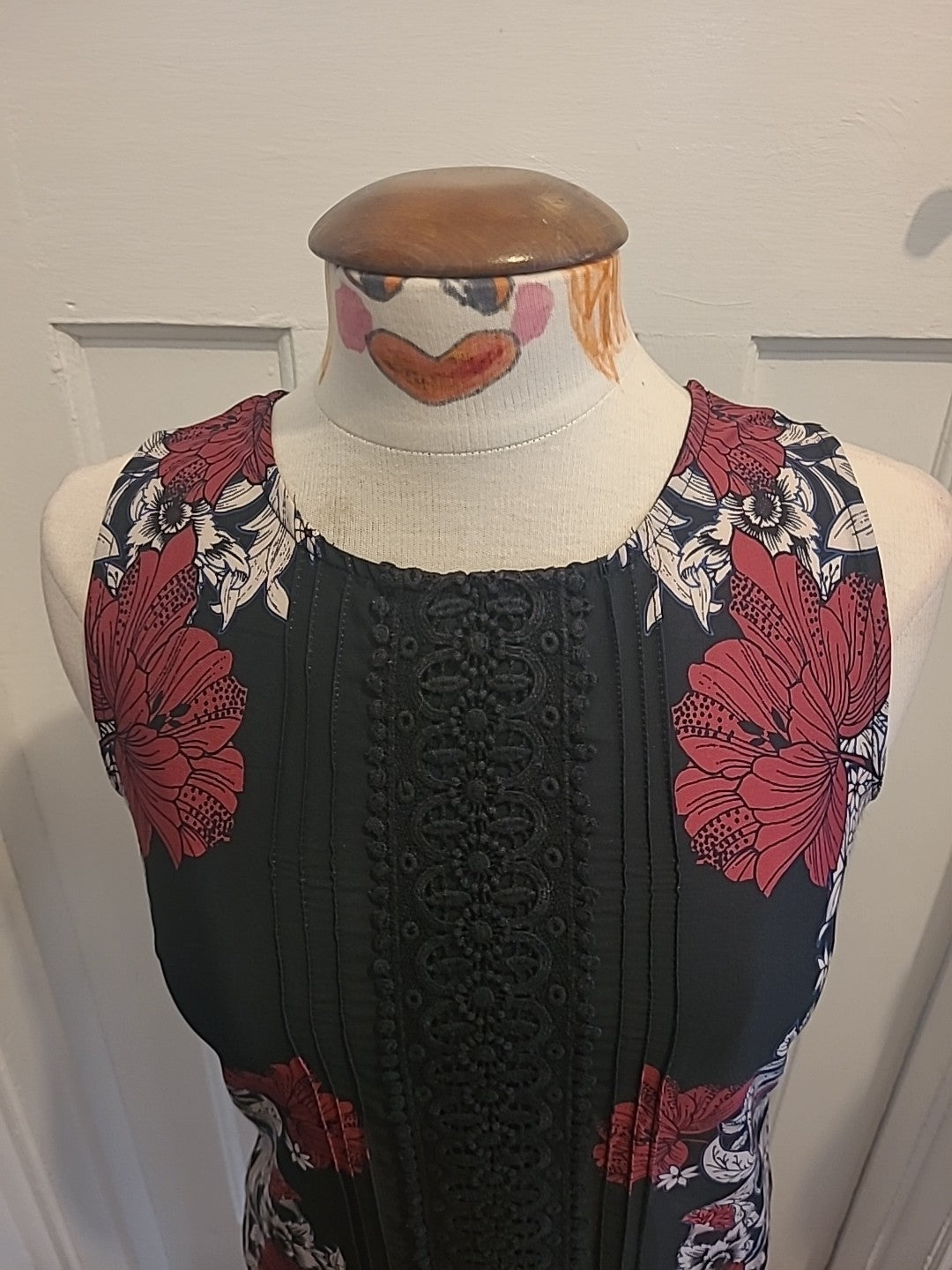Ladies Warehouse Size 8 Multi Floral Tank Top
