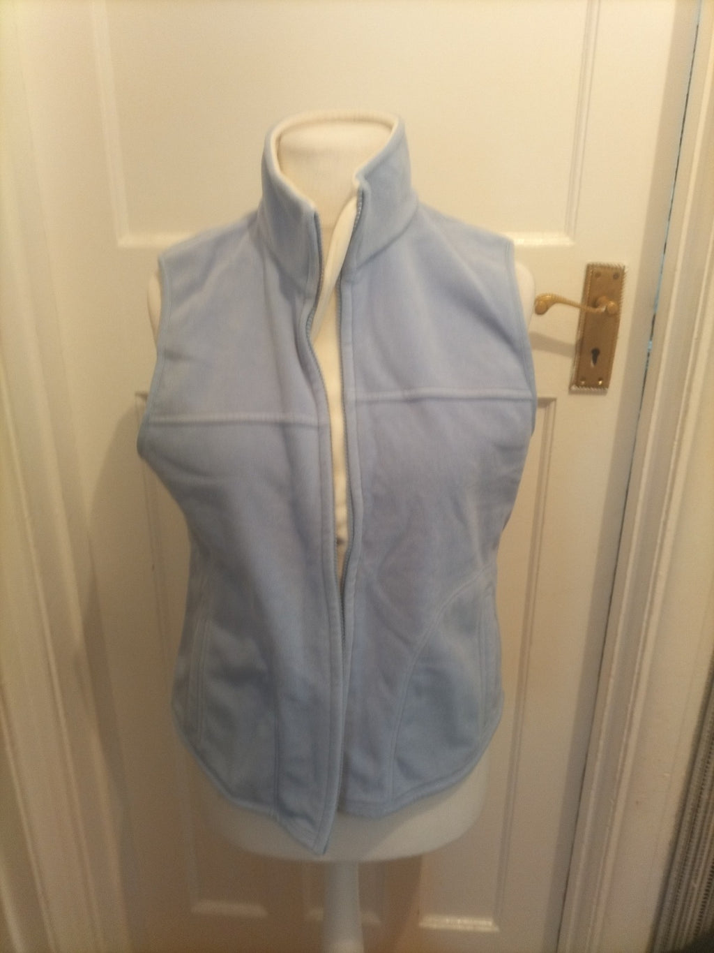 Ladies Marks And Spencer Size 14 Cornflower Sleeveless Zip Through