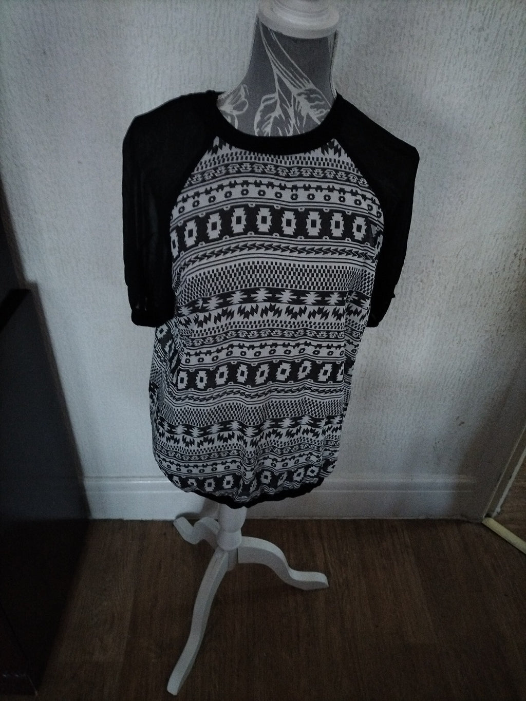 Ladies Primark Size 16 Long Sleeved Black Blouse