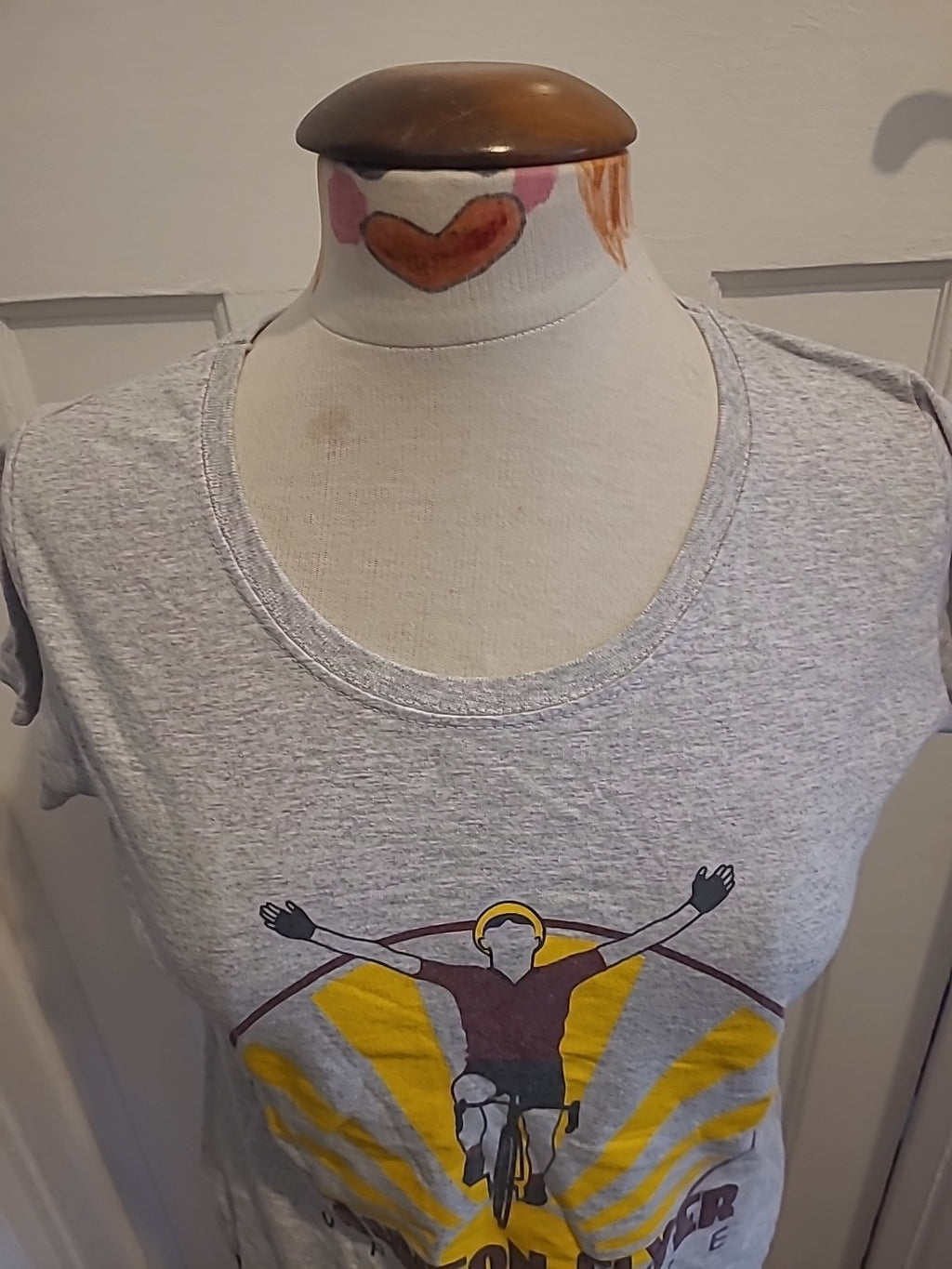 Ladies Fruit Of The Loom Size Medium Grey Short Sleeved Tshirt Print Design