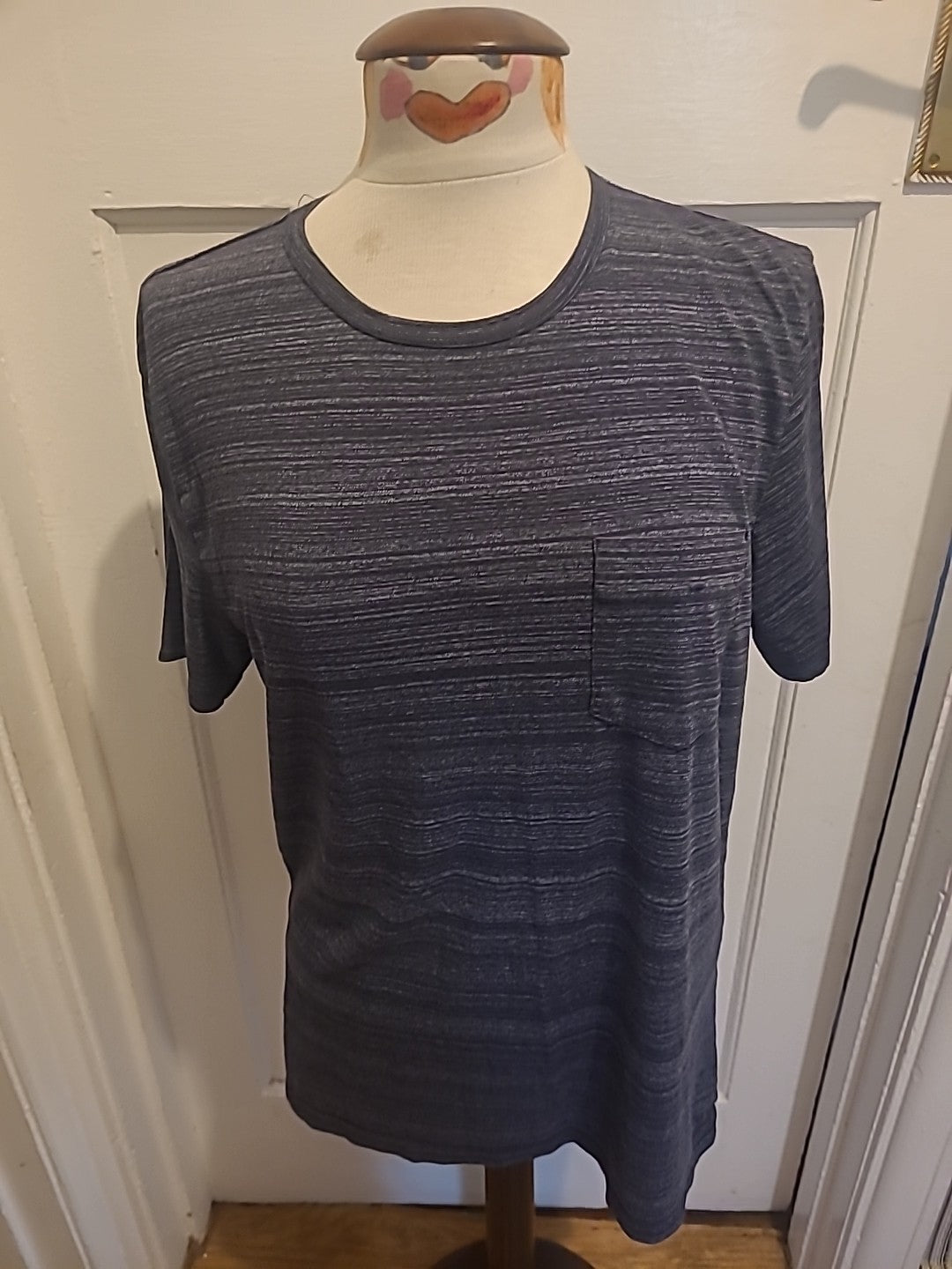 Mens Size Small Grey Fleck Short Sleeve Round Neck Tshirt