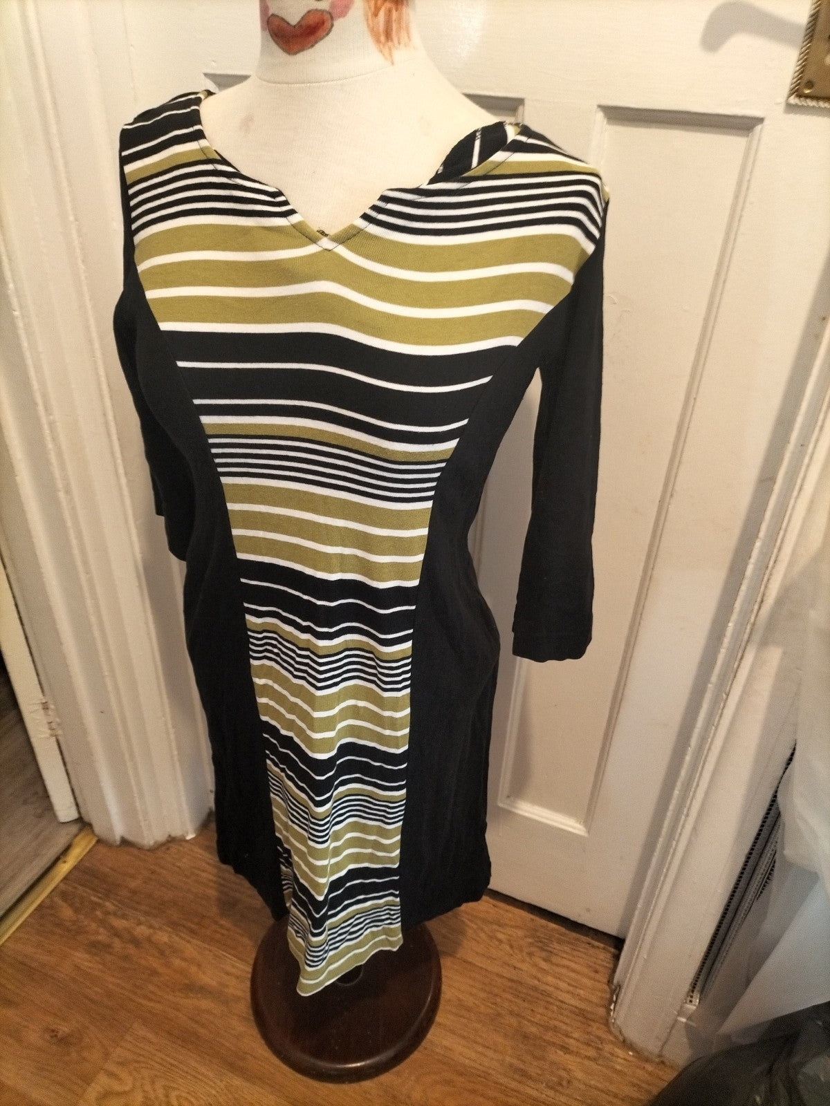Ladies Adini Size Small Khaki/Black Mid Sleeved Dress