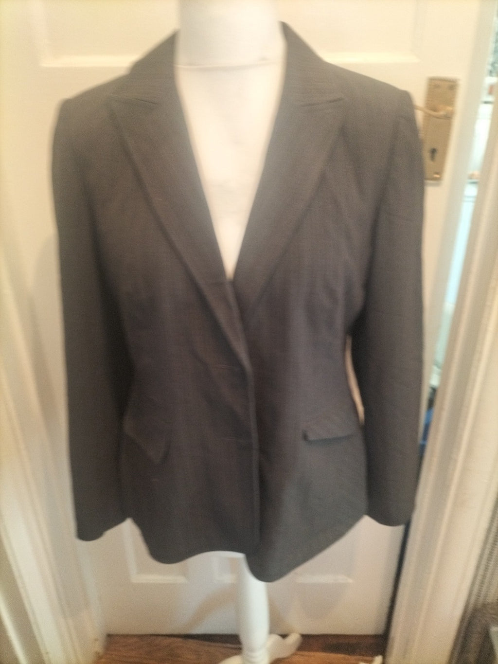 Ladies Dorothy Perkins Size 16 Pinstripe Blazer Small Mark Near Pocket