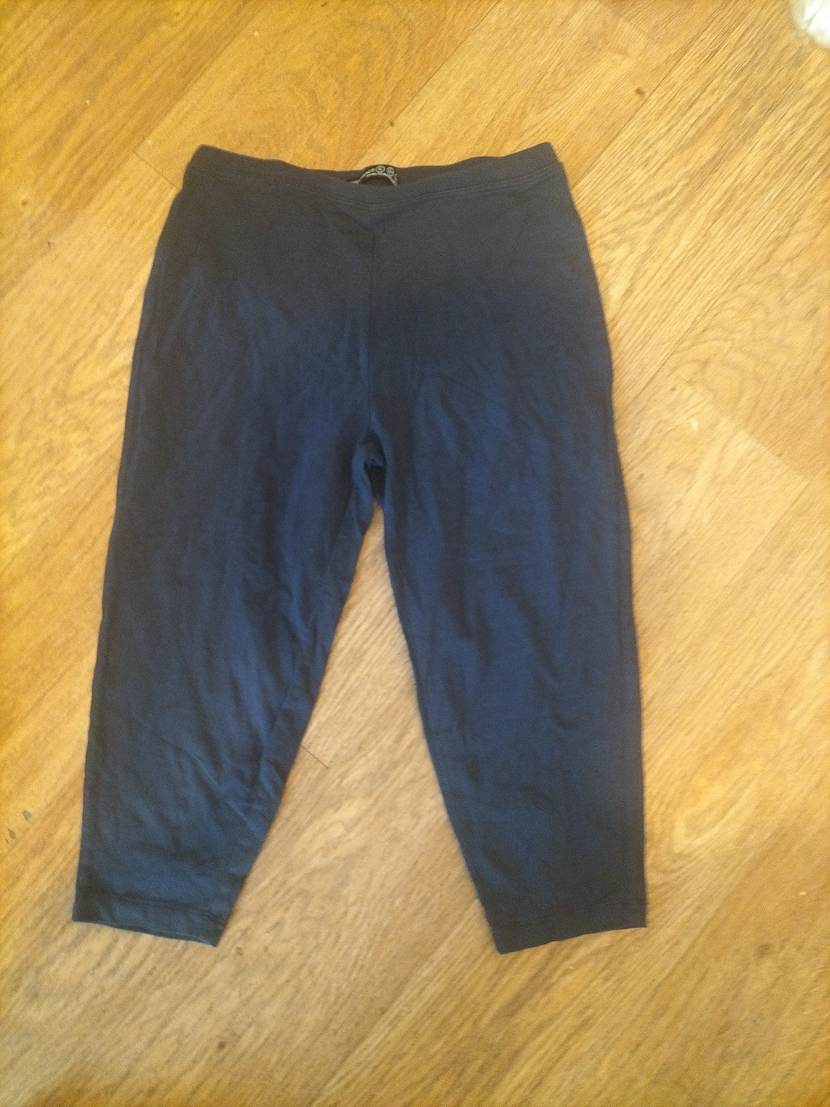 Ladies Primark Size 6 Navy Cropped Legging