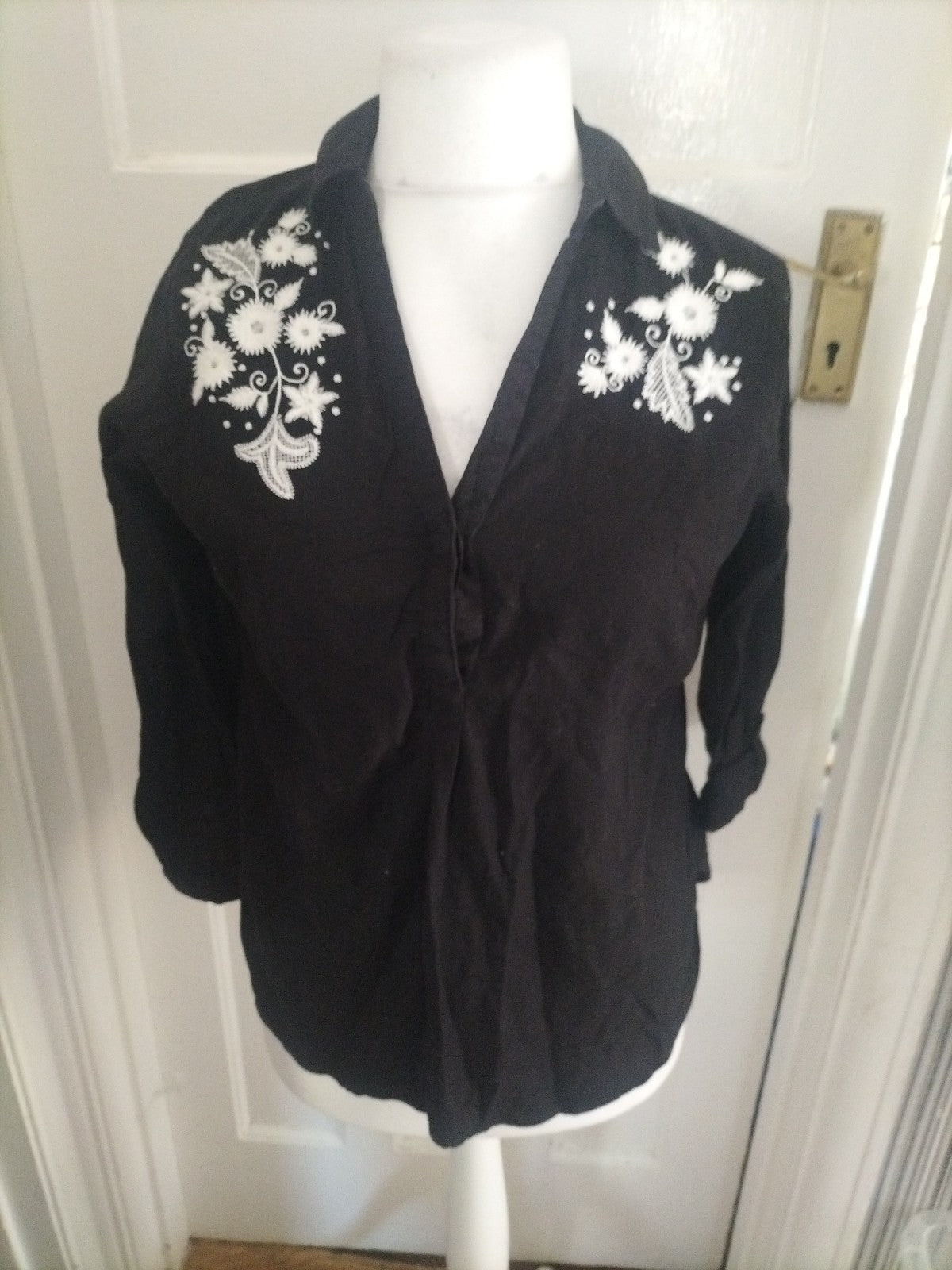 Ladies George Size 10 Black With Floral White Embroidery Collared Blouse