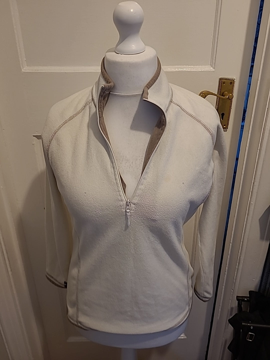 Ladies Mountain Life Size 12 Brown And Cream Jumper