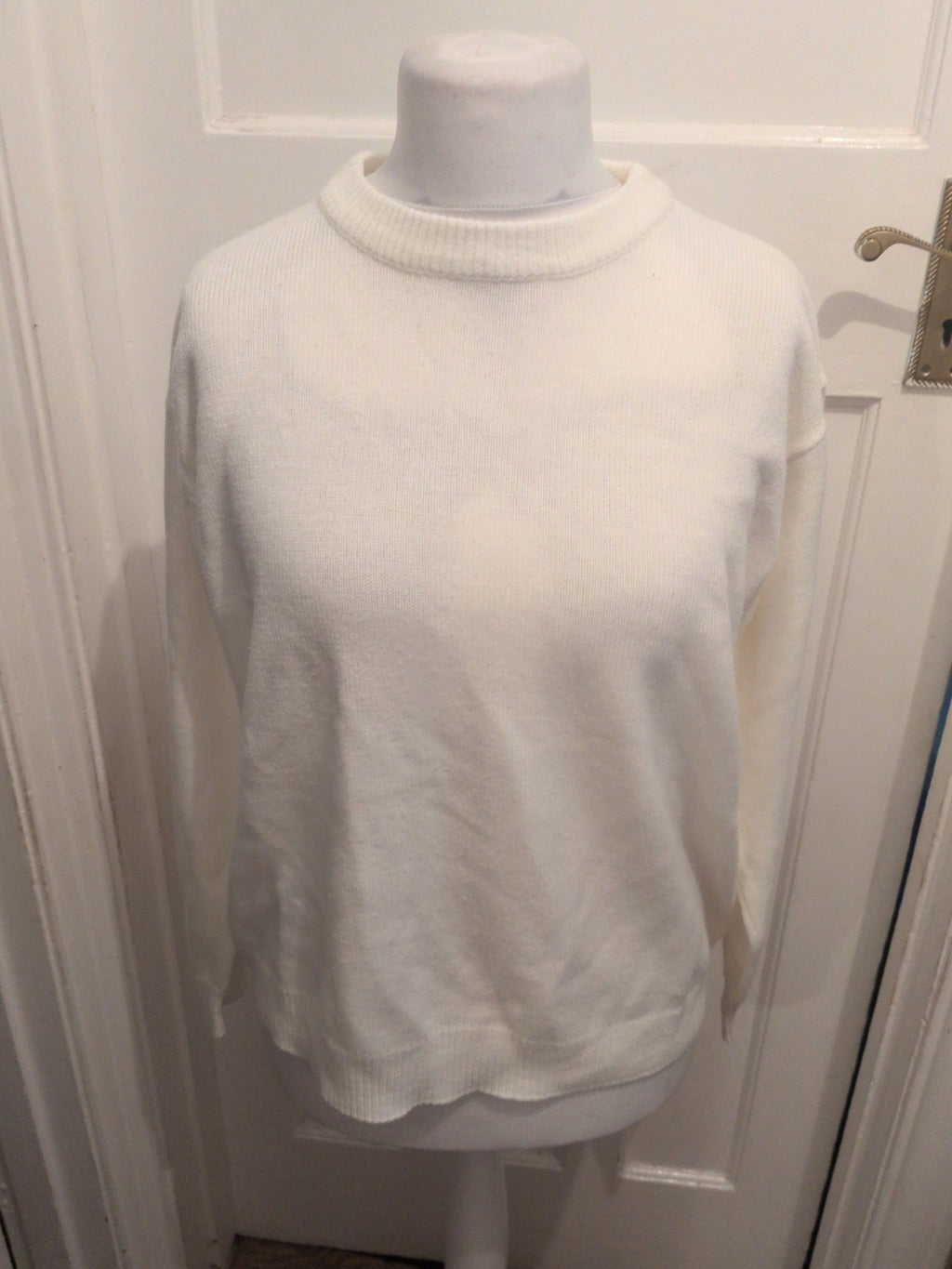 Damart 20/22 White Long Sleeve Pullover Jumper