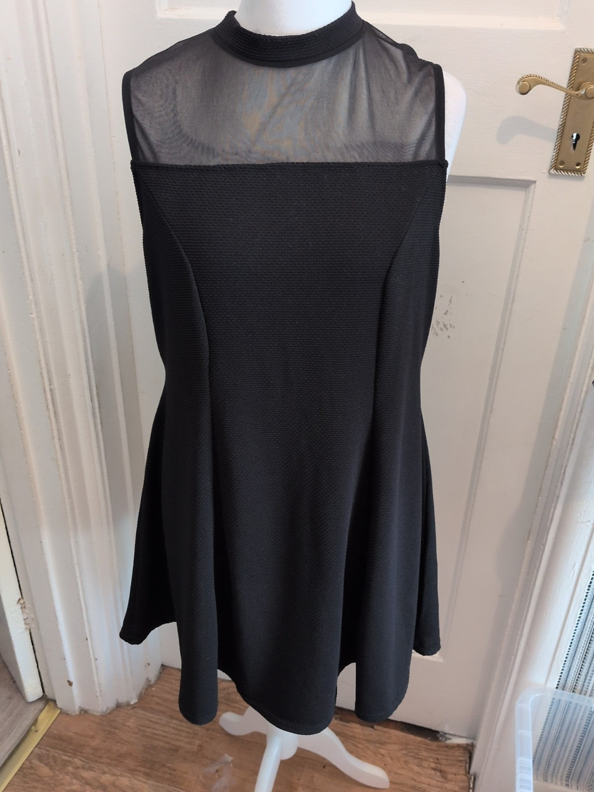 Boohoo 24 Black Sleeveless Mesh Upper Knee Length Dress