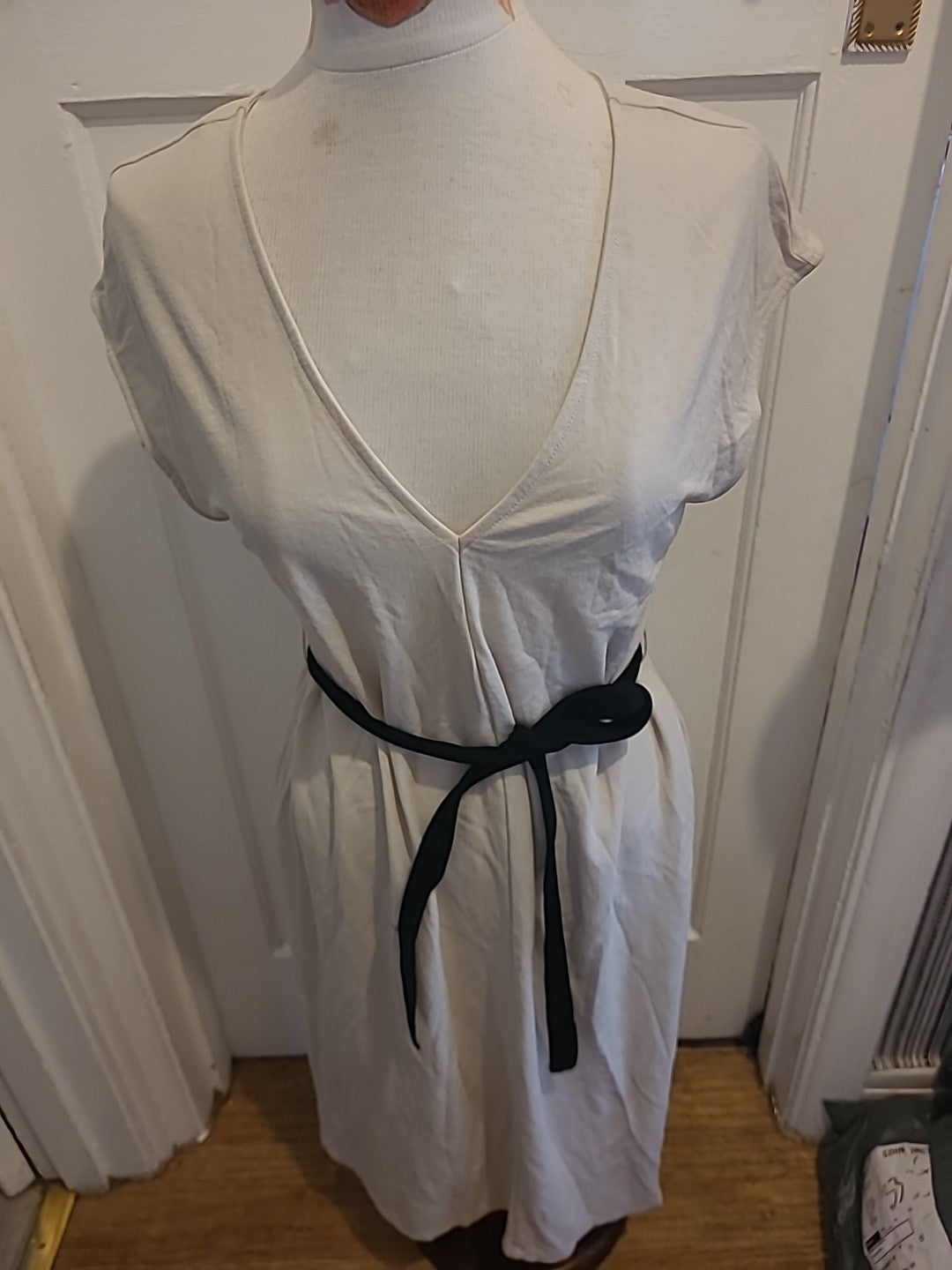 Ladies Zara Size Medium Beige With Black Belt Short Sleeved Dress