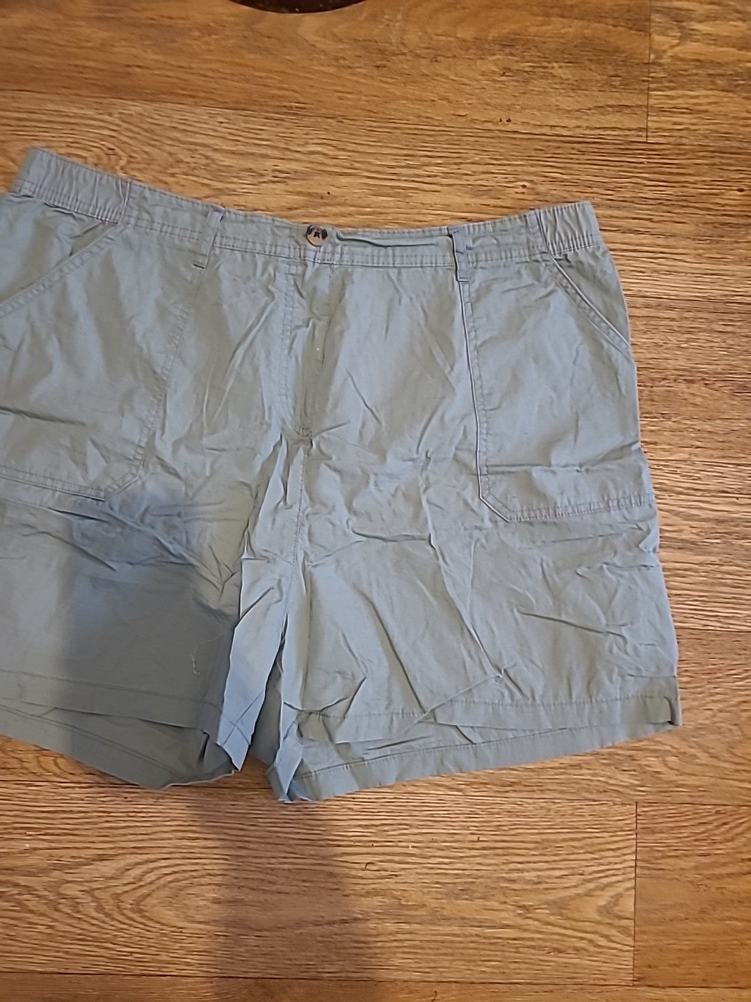 Ladies Papaya Size 20 Olive Elasticated Shorts