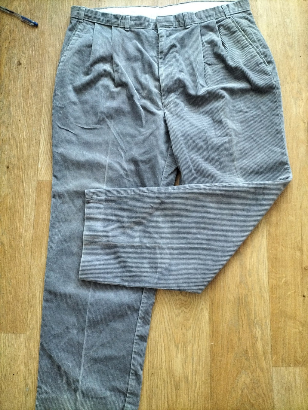 Mens St Michael Size 40/31 Light Grey Ribbed Coderoy Trousers