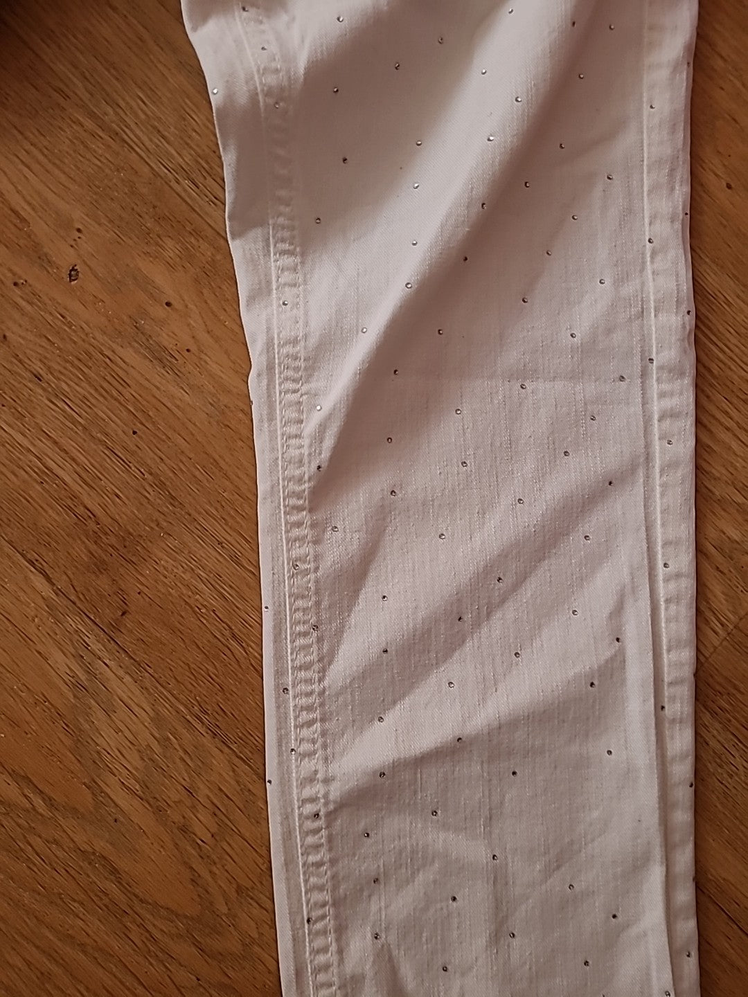 Ladies Wizard Size 10 Diamonte Cropped White Jeans