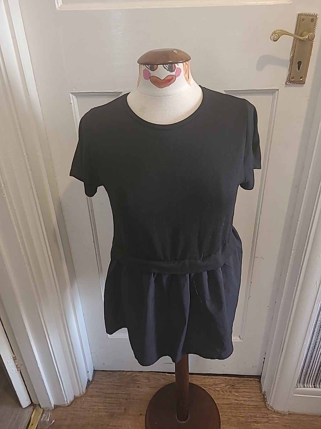 Ladies New Look Size 12 Black Short Sleeved Blouse