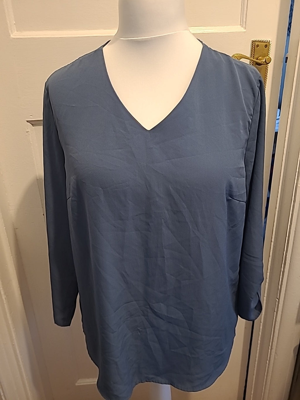 Ladies Emery Rose Size XL Bluey Grey Short Sleeved Blouse With V Neck