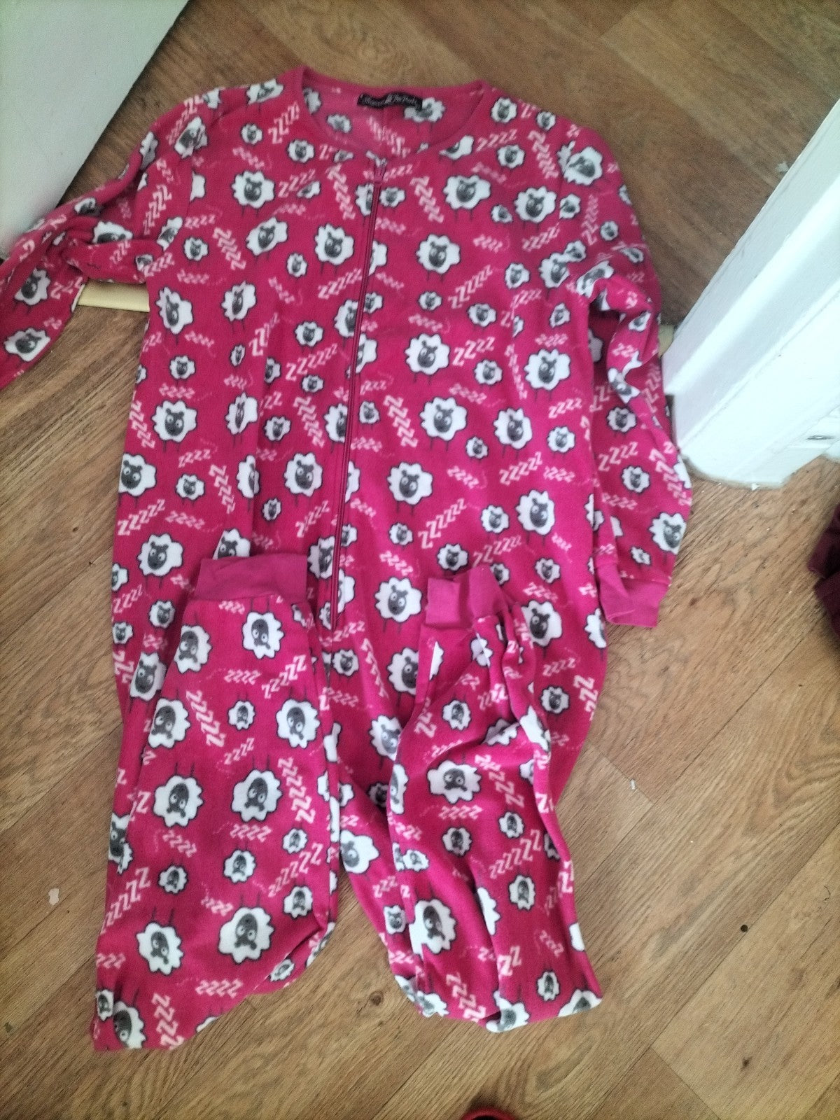 Tom Franks M/L Pink Sheep All In One Pyjama