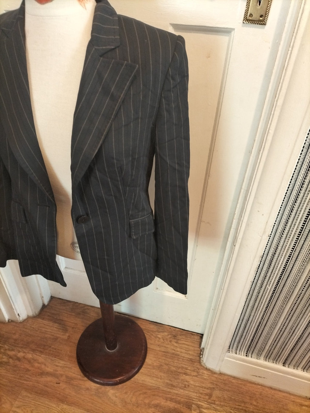 Ladies Podivm Size 12 Black With Thin Stripes Padded Lined Blazer