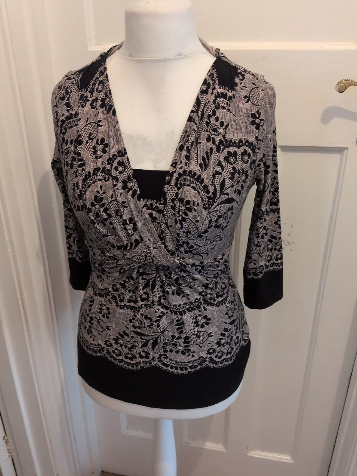 Per Una 10 Black Floral Pattern V Neck Long Sleeve Blouse