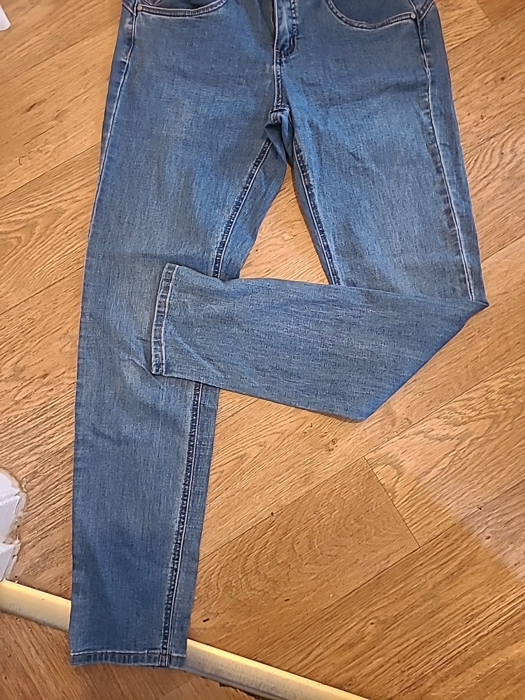 Mens Cream Size 32x30 Soft Denim Jeans