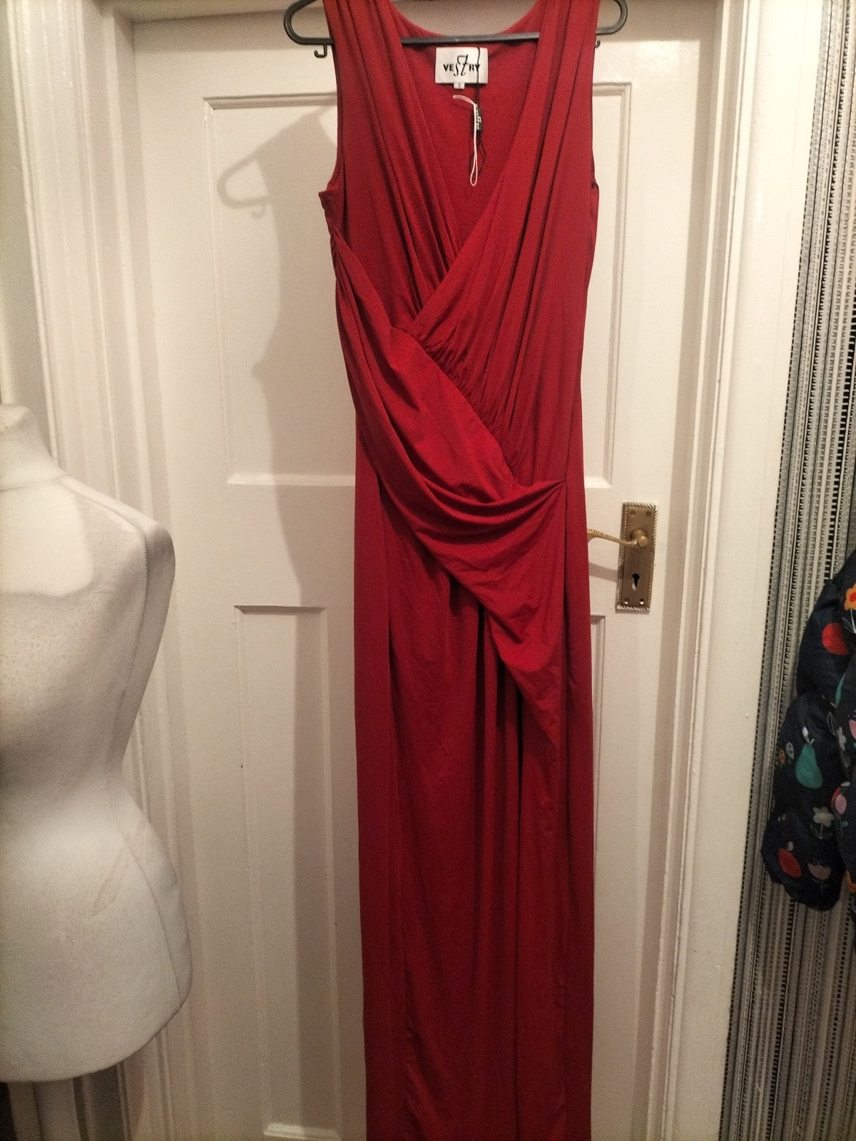 Ladies Vestry Size 8 Red Sleeveless Long Length Dress