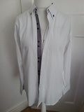 Mens Size M White Long Sleeved Buttoned Shirt