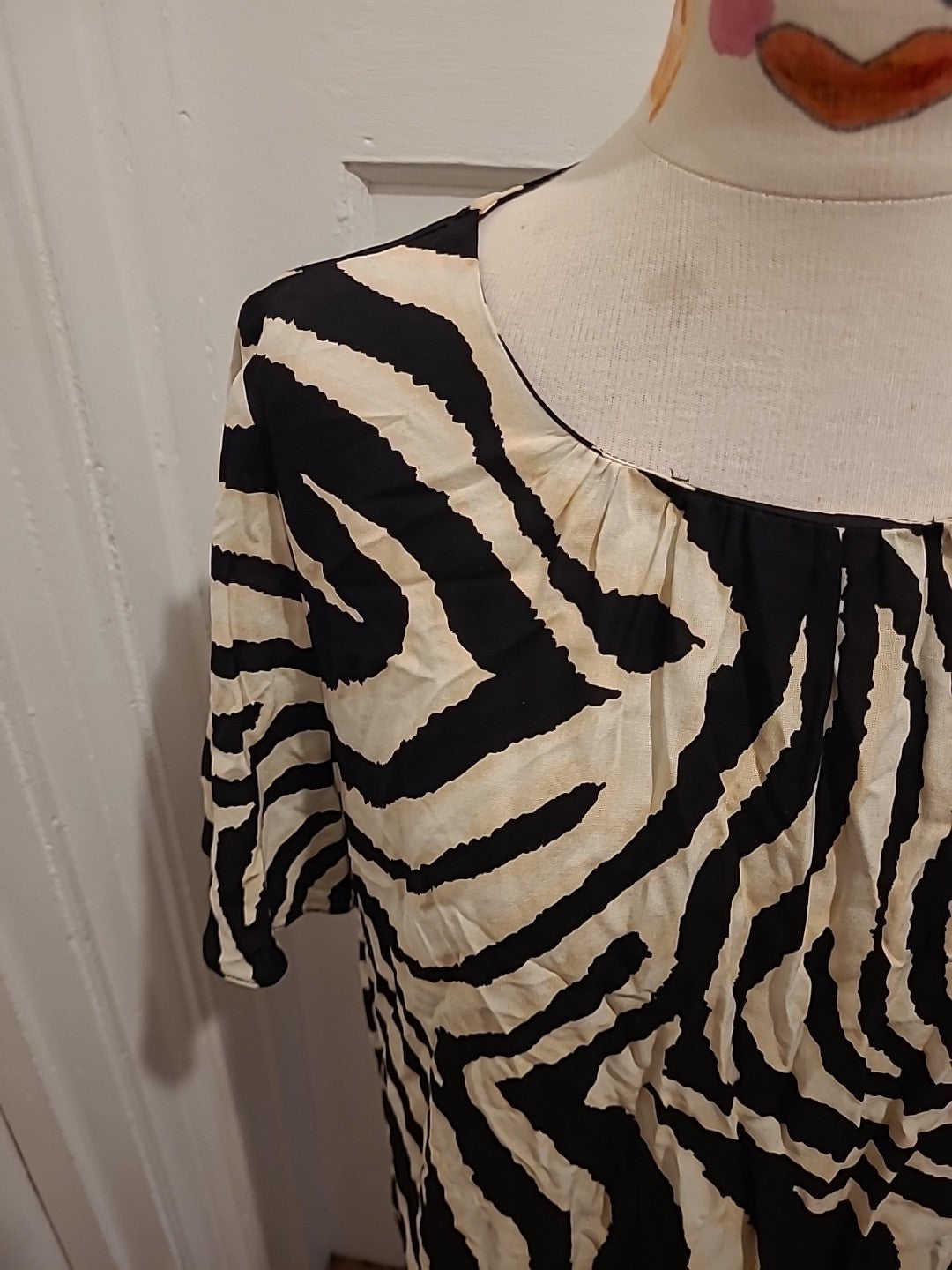 Ladies Roman Size 14 Black/Beige/Cream Short Sleeved Blouse